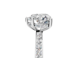 White gold Heart Cut Diamond Pavé Band Ring with Four-Prong Setting_60