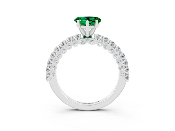 White gold Heart Cut Diamond Pavé Band Solitaire Ring with Prong Setting