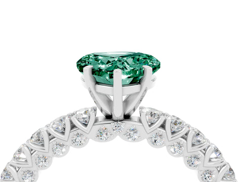 White gold Heart Cut Diamond Pavé Band Solitaire Ring with Prong Setting_4