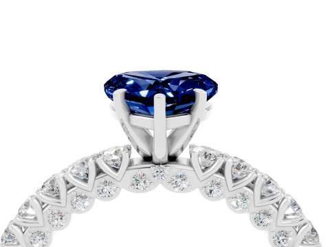White gold Heart Cut Diamond Pavé Band Solitaire Ring with Prong Setting_4