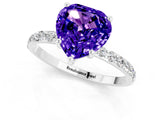 White gold Heart Cut Diamond Pavé Band with Six-Prong Setting_1