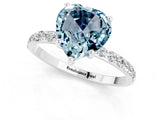 White gold Heart Cut Diamond Pavé Band with Six-Prong Setting_1