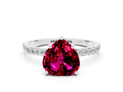 White gold Heart Cut Diamond Pavé Band with Six-Prong Setting