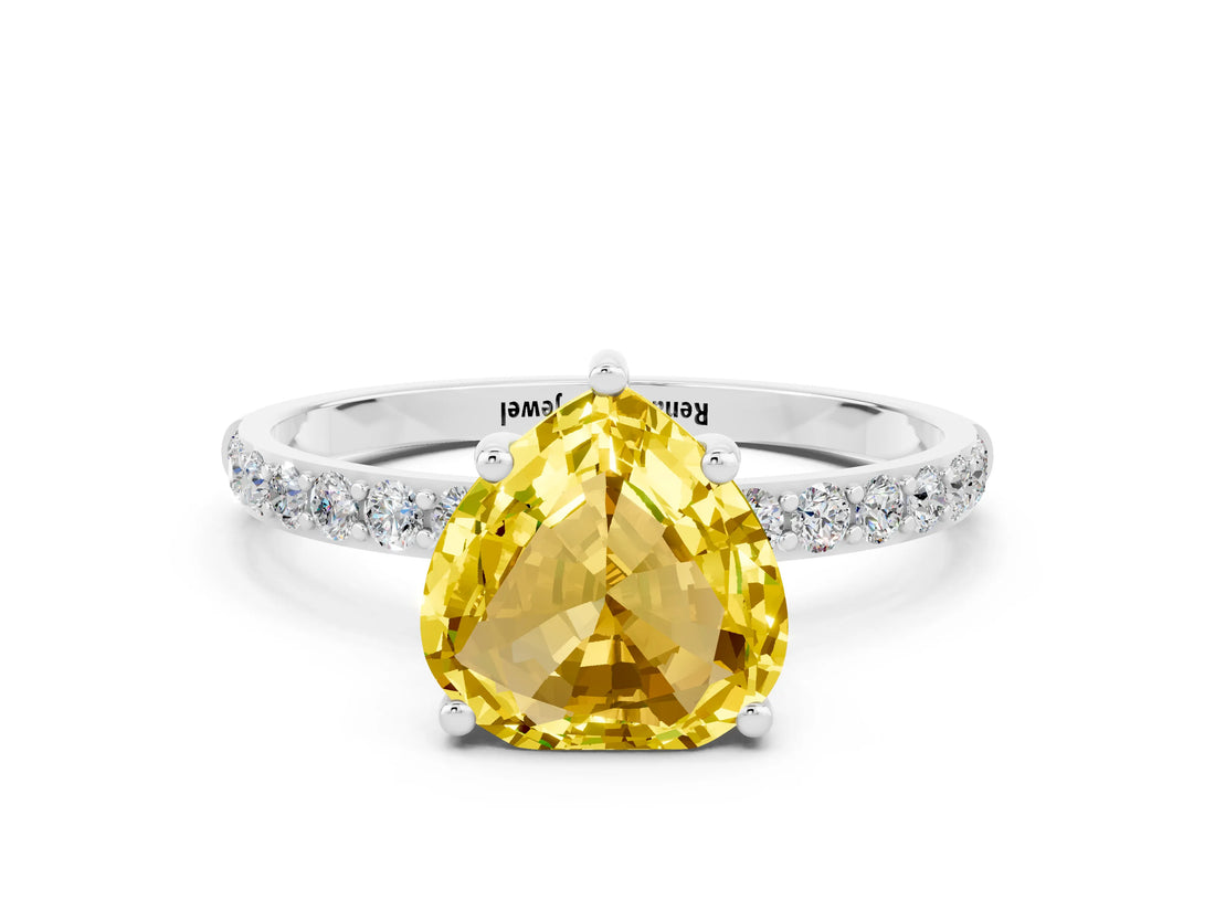 White gold Heart Cut Diamond Pavé Band with Six-Prong Setting
