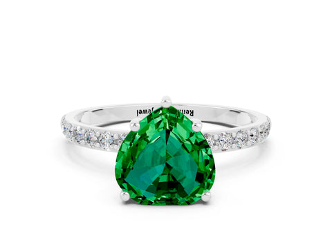White gold Heart Cut Diamond Pavé Band with Six-Prong Setting