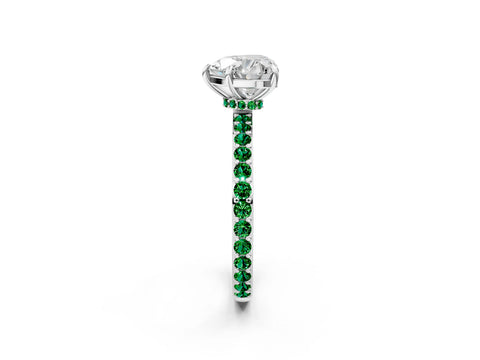 White gold Heart Cut Diamond Pavé Engagement Ring with Round with Emerald side stone Accents and Prong Setting_14