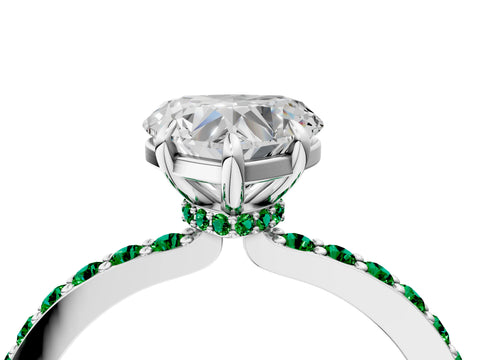 White gold Heart Cut Diamond Pavé Engagement Ring with Round with Emerald side stone Accents and Prong Setting_4