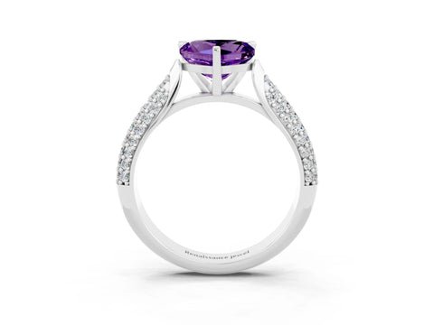 White gold Heart Cut Diamond Solitaire Engagement Ring with Pavé Band and Four-Prong Setting_3