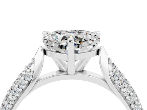 White gold Heart Cut Diamond Solitaire Engagement Ring with Pavé Band and Four-Prong Setting_4