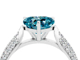 White gold Heart Cut Diamond Solitaire Engagement Ring with Pavé Band and Four-Prong Setting_4