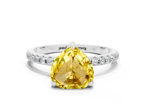 White gold Heart Cut Diamond Solitaire Ring with Four-Prong Setting and Pavé Band