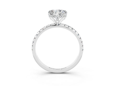 White gold Heart Cut Diamond Solitaire Ring with Four-Prong Setting and Pavé Band_3
