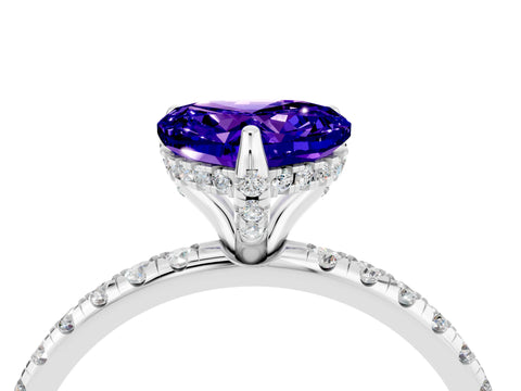 White gold Heart Cut Diamond Solitaire Ring with Four-Prong Setting and Pavé Band_4