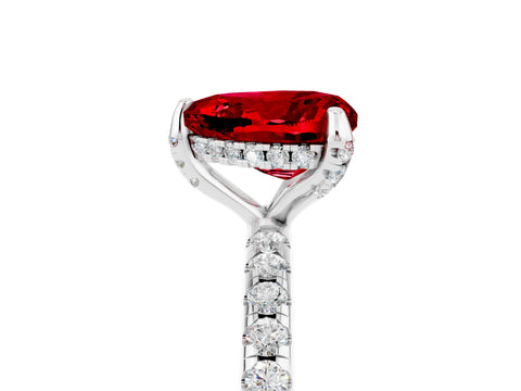 White gold Heart Cut Diamond Solitaire Ring with Four-Prong Setting and Pavé Band_5