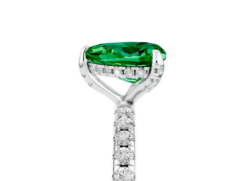 White gold Heart Cut Diamond Solitaire Ring with Four-Prong Setting and Pavé Band_5