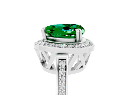 White gold Heart Cut Emerald Halo Ring with Split Shank and Four-Prong Setting_5