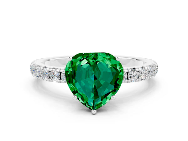 White gold Heart Cut Emerald Pavé Solitaire Engagement Ring with Four-Prong Setting