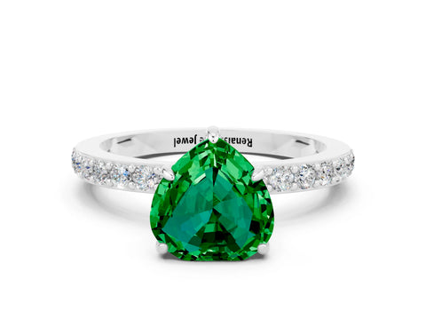 White gold Heart Cut Emerald Solitaire Engagement Ring with Pavé Band and Four-Prong Setting