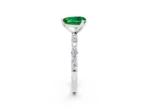 White gold Heart Cut Emerald Solitaire Engagement Ring with Pavé Band and Prong Setting_2