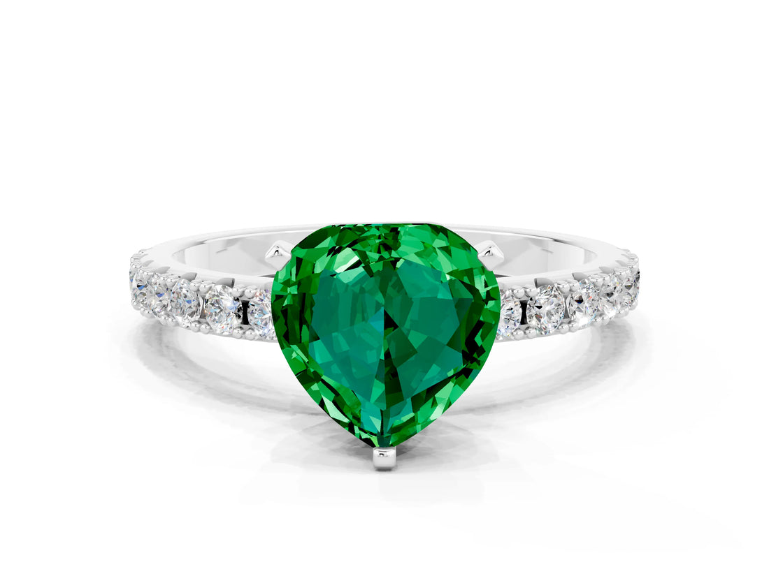 White gold Heart Cut Emerald Solitaire Pavé Band with Four-Prong Setting