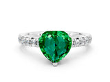 White gold Heart Cut Emerald Solitaire Pavé Engagement Ring with Round Band and Prong Setting_12