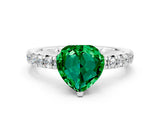 White gold Heart Cut Emerald Solitaire Pavé Engagement Ring with Round Band and Prong Setting_78