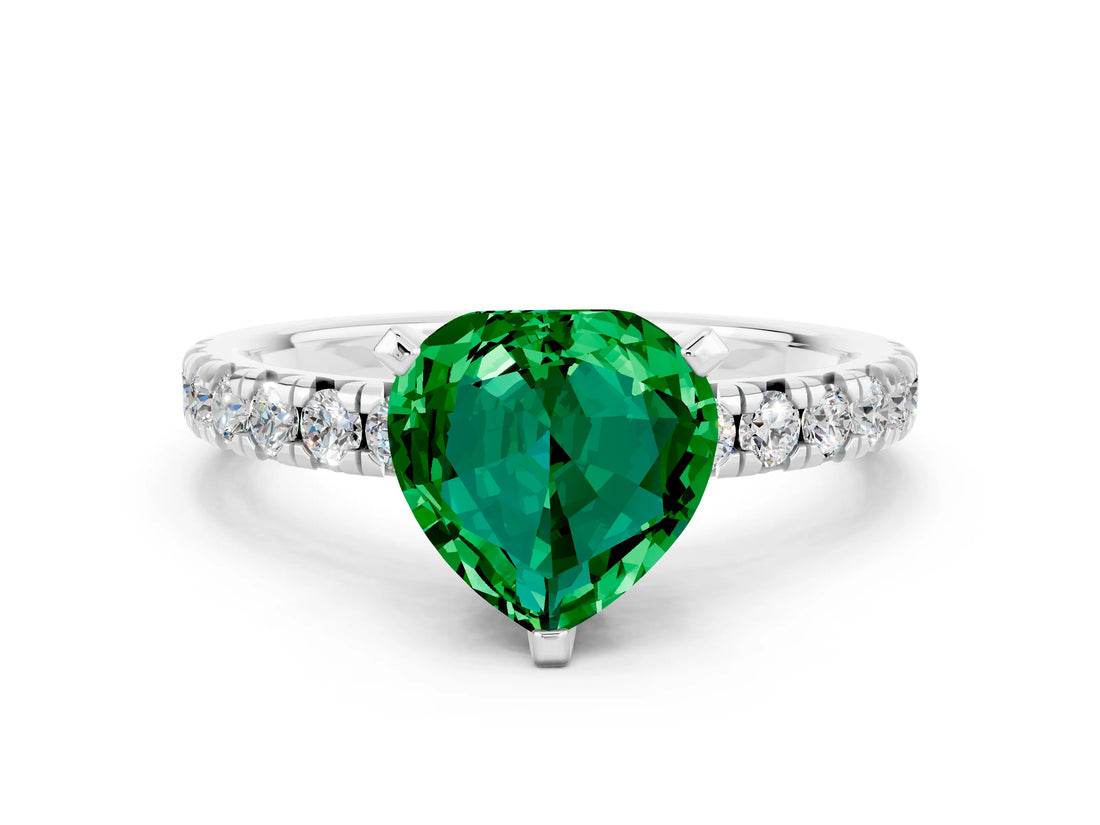 White gold Heart Cut Emerald Solitaire Pavé Engagement Ring with Round Band and Prong Setting_78