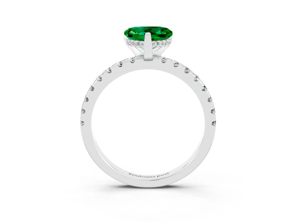 White gold Heart Cut Emerald Solitaire Ring with Round  Pavé Band and Four-Prong Setting