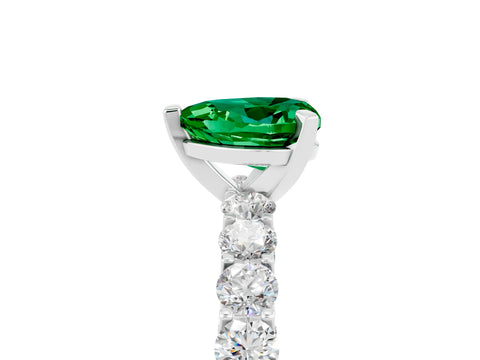 White gold Heart Cut Emerald Solitaire Ring with Shared Prong Pavé Band and Four-Prong Setting_5