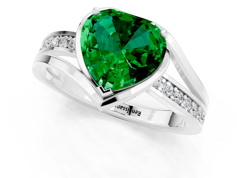 White gold Heart Cut Emerald Solitaire Ring with Split Shank and Prong Setting_1