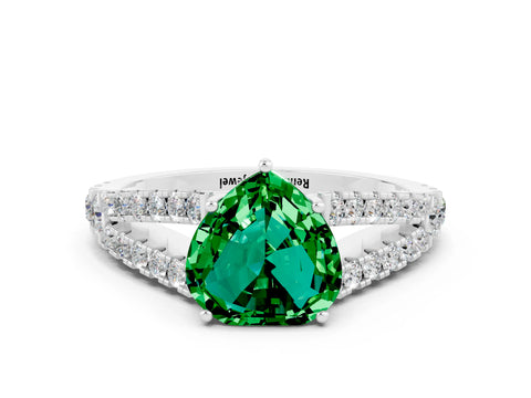 White gold Heart Cut Emerald Split Shank Pavé Engagement Ring with Four-Prong Setting_12