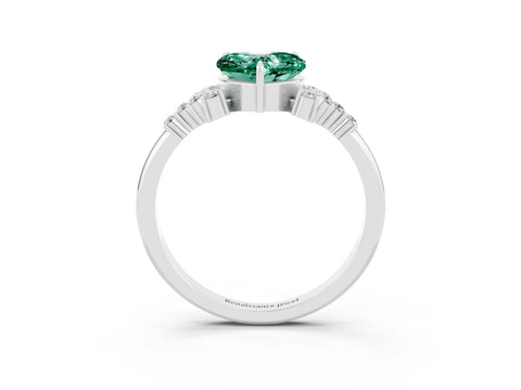 White gold Heart Cut Green Sapphire Ring with Side Stones and Four-Prong Setting_39