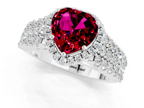 White gold Heart Cut Halo Pavé Diamond Engagement Ring with Split Shank and Four-Prong Setting_1