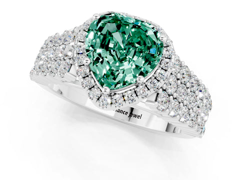 White gold Heart Cut Halo Pavé Diamond Engagement Ring with Split Shank and Four-Prong Setting_1