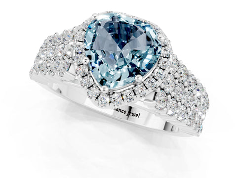 White gold Heart Cut Halo Pavé Diamond Engagement Ring with Split Shank and Four-Prong Setting_1