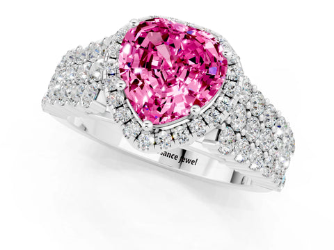 White gold Heart Cut Halo Pavé Diamond Engagement Ring with Split Shank and Four-Prong Setting_1