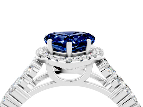 White gold Heart Cut Halo Pavé Diamond Engagement Ring with Split Shank and Four-Prong Setting_4