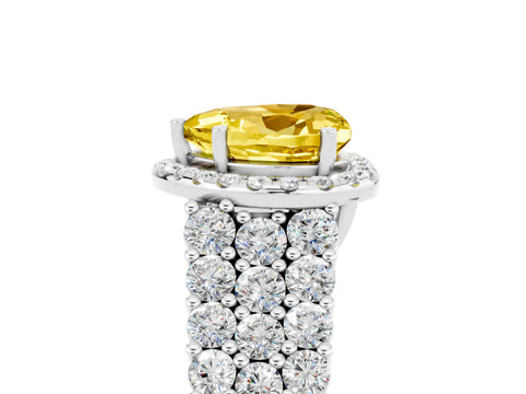White gold Heart Cut Halo Pavé Diamond Engagement Ring with Split Shank and Four-Prong Setting_5