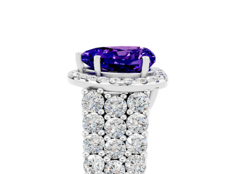 White gold Heart Cut Halo Pavé Diamond Engagement Ring with Split Shank and Four-Prong Setting_5