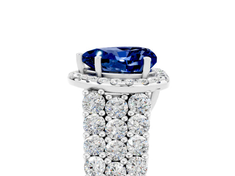 White gold Heart Cut Halo Pavé Diamond Engagement Ring with Split Shank and Four-Prong Setting_5