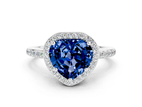 White gold Heart Cut Halo Round Diamond Pavé Band with Four-Prong Setting