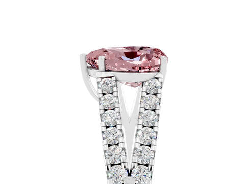White gold Heart Cut Morganite Split Shank Pavé Engagement Ring with Four-Prong Setting_17