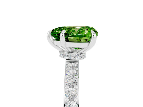 White gold Heart Cut Peridot Ring with Pavé Band and Four-Prong Setting_5