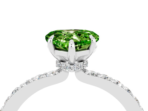 White gold Heart Cut Peridot Solitaire Engagement Ring with Pavé Band and Four-Prong Setting_4