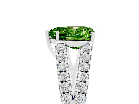 White gold Heart Cut Peridot Split Shank Pavé Engagement Ring with Four-Prong Setting_17