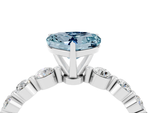 White gold Heart Cut Solitaire Aquamarine Ring with Pave Band and Four-Prong Setting_4