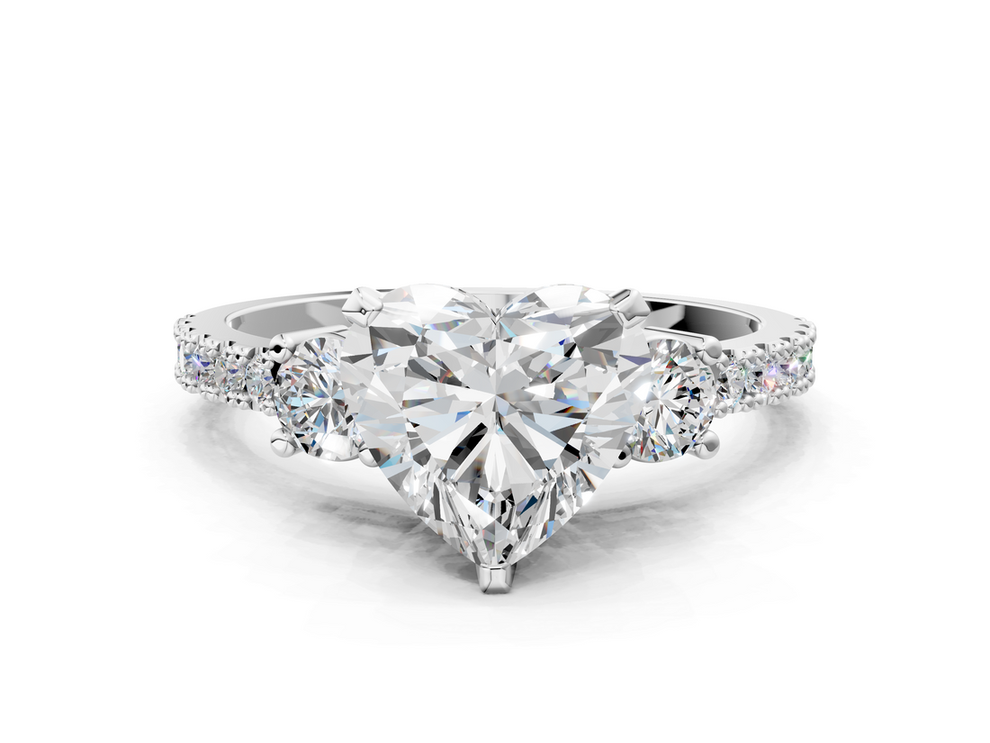 White gold Heart Cut Three-Stone Diamond Pavé Band with Prong Setting_17