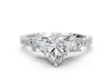 White gold Heart Cut Three-Stone Diamond Pavé Band with Prong Setting_17
