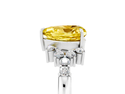 White gold Heart Cut Yellow Sapphire Ring with Side Stones and Four-Prong Setting_65