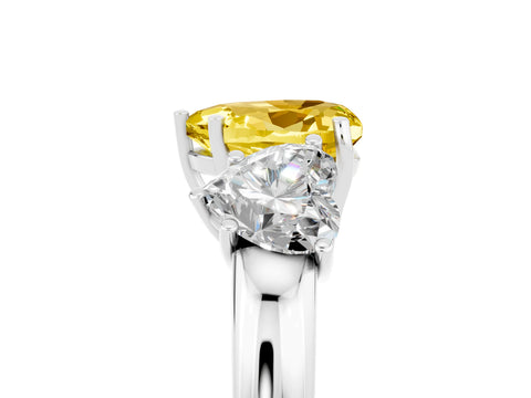 White gold Heart Cut Yellow Sapphire Three-Stone Ring with Four-Prong Setting and Classic Band_5